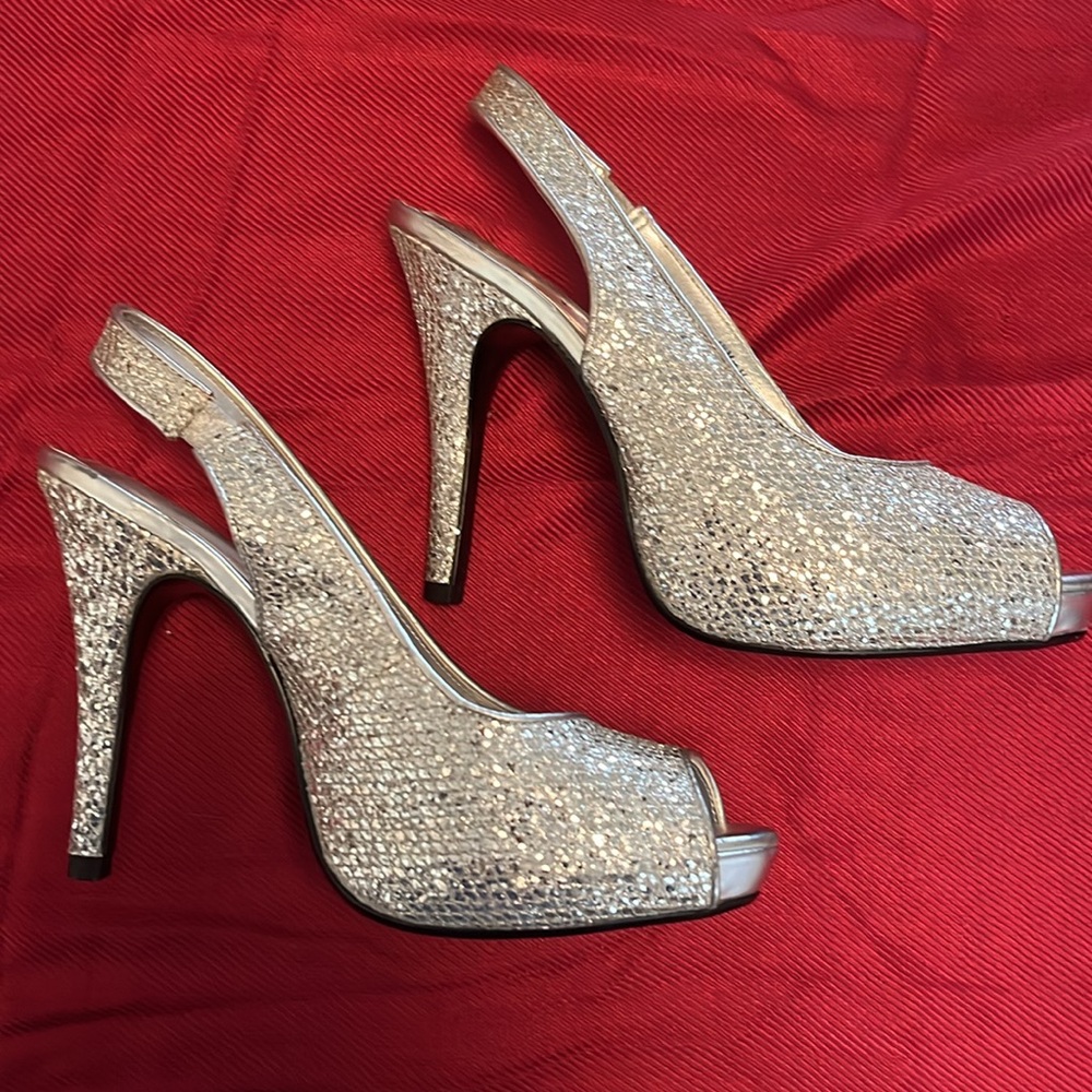 Lulu Tounsand Silver Sparkle Slingback Heel
